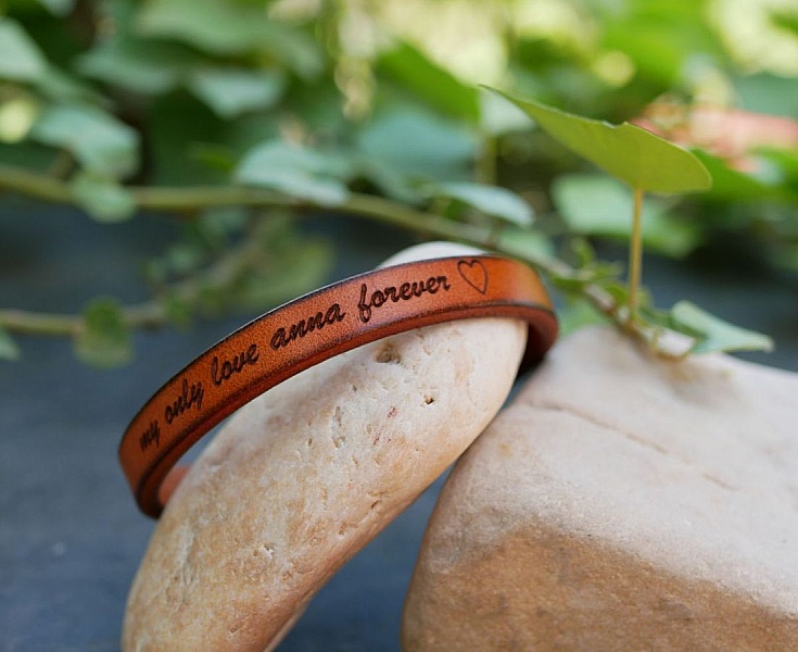 Bracelet cuir Camel Homme grav&eacute; cadeau personnalis&eacute;