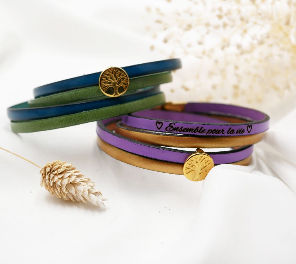 Lederarmband in Duo-Farben anpassbar mit goldenem Cabochon Lebensbaum