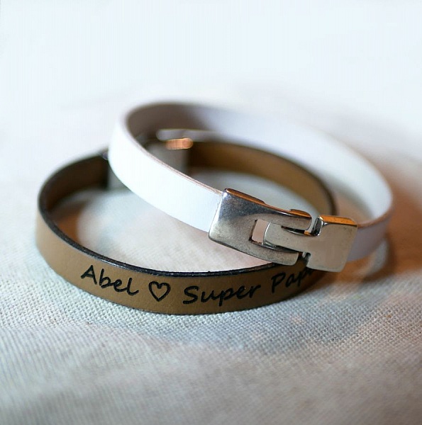 Armband aus Mischleder mit eingravierter T-Schlie&szlig;e Farbe nach Wahl