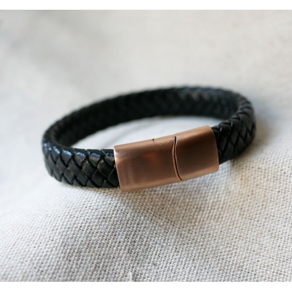 Schwarzes, geflochtenes Lederarmband mit Rose Gold Magnetverschluss aus Stahl
