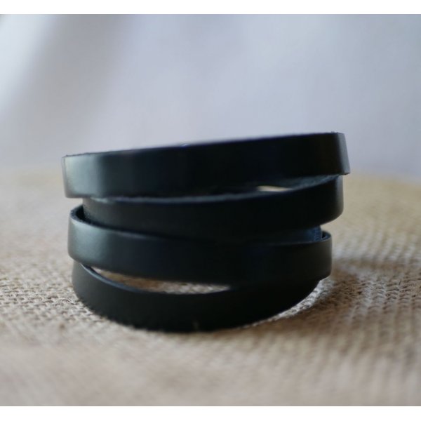 Lederarmband 4 Handgelenksumdrehungen f&uuml;r M&auml;nner personalisierbar durch Gravur