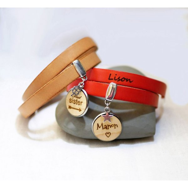 Doppeltes Lederarmband personalisiert mit Holz Cabochon zu gravieren