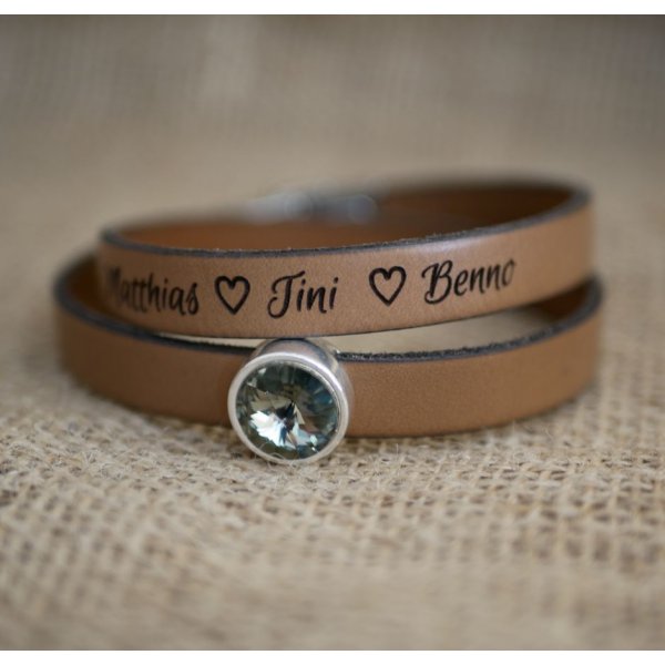 Damenarmband aus Leder mit doppelten Windungen zum Anpassen mit einem Swarovski-Kristall-Cabochon verziert 