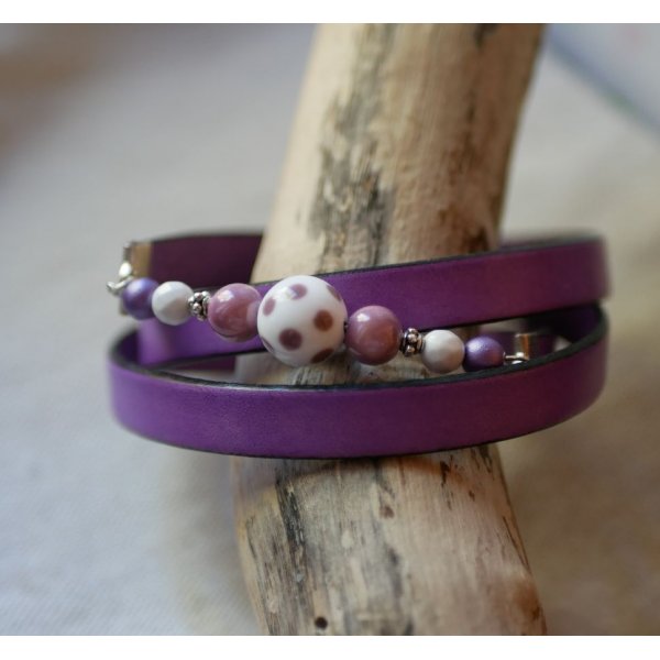 Damenarmband aus Leder und Perlen Mauve triple tours in Customize 