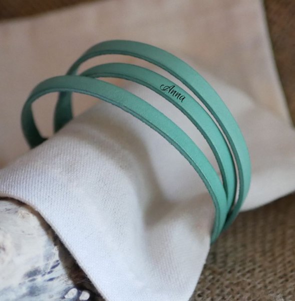 Damenarmband aus Leder 3 T&uuml;rme benutzerdefinierte mittlere Breite