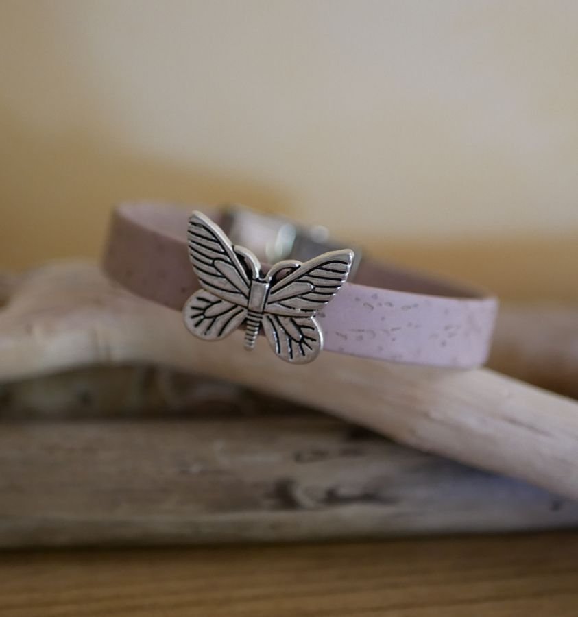 Armband für Mädchen aus Leder und personalisierbarem Schmetterlings-Charm