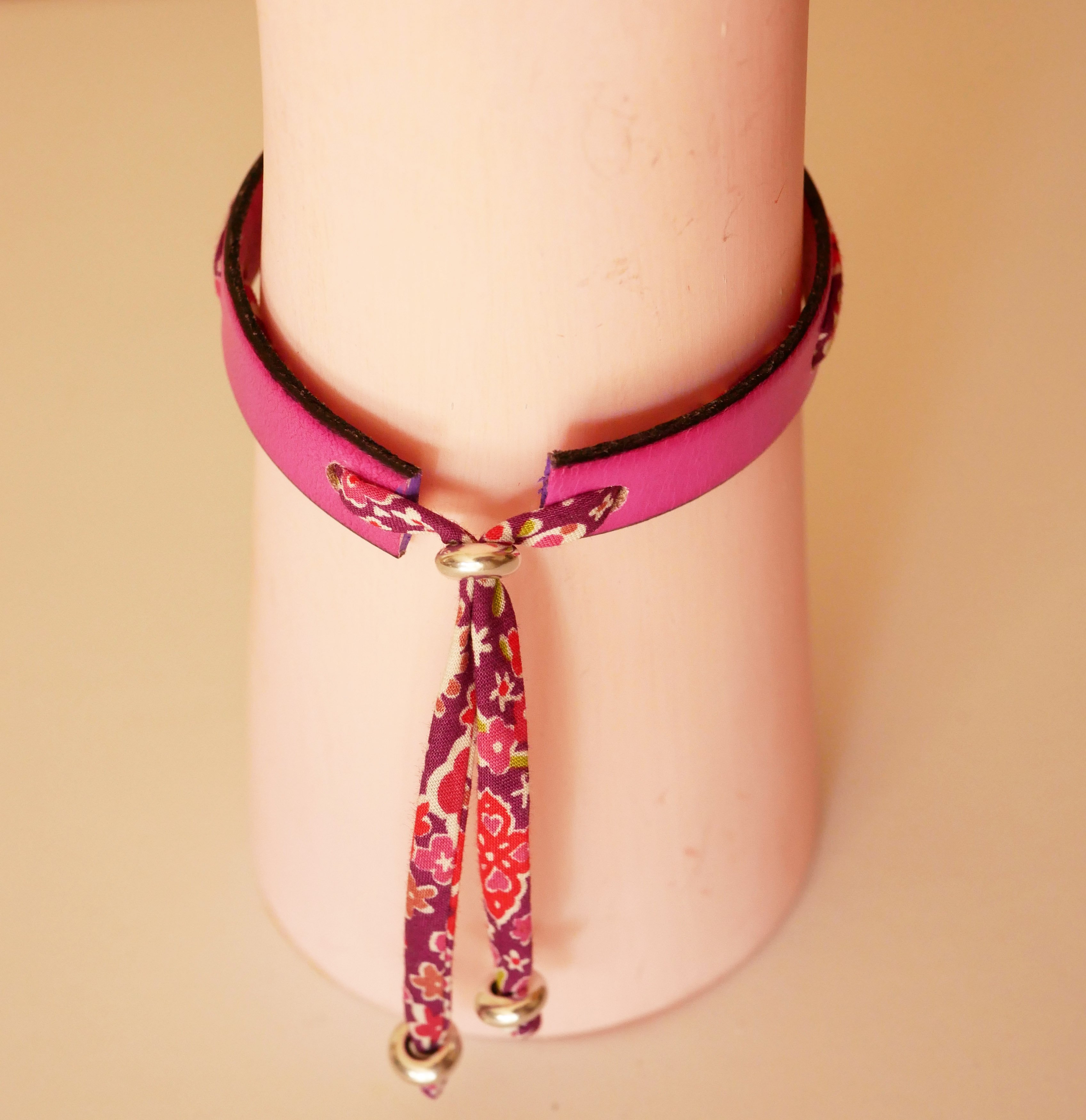 Florame Armband zu personalisieren mit Liberty Cord und Leder nach Wahl zu gravieren