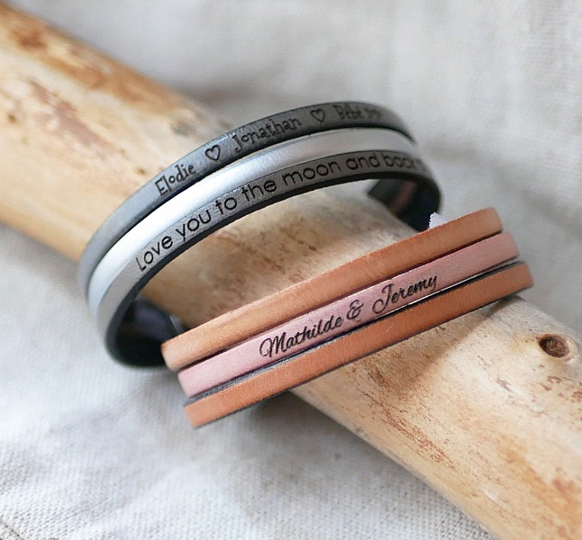 Bracelet manchette trio en cuir personnalisable avec gravure.