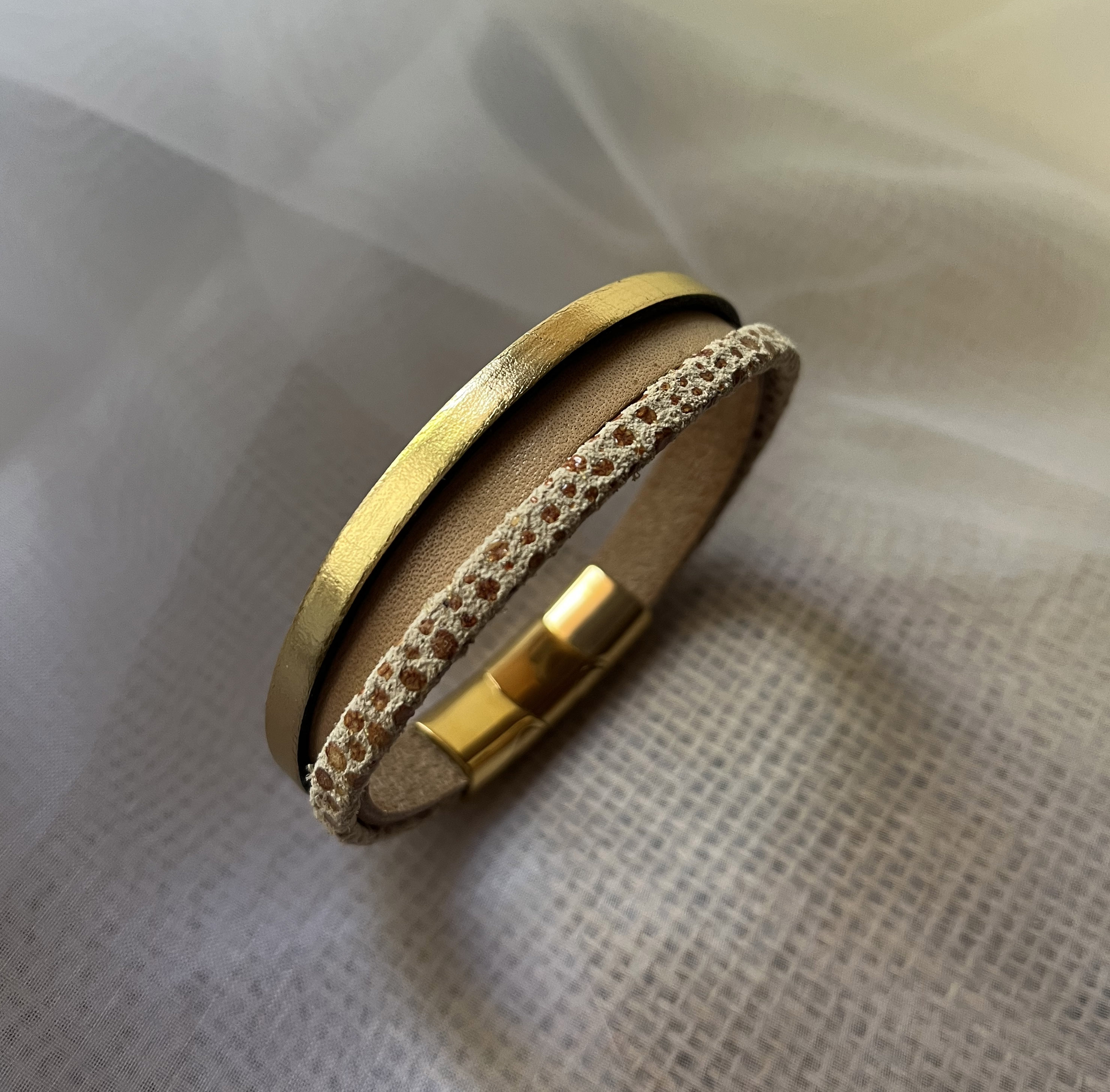 Bracelet manchette femme aux 3 cuirs beige et doré fermoir à extension