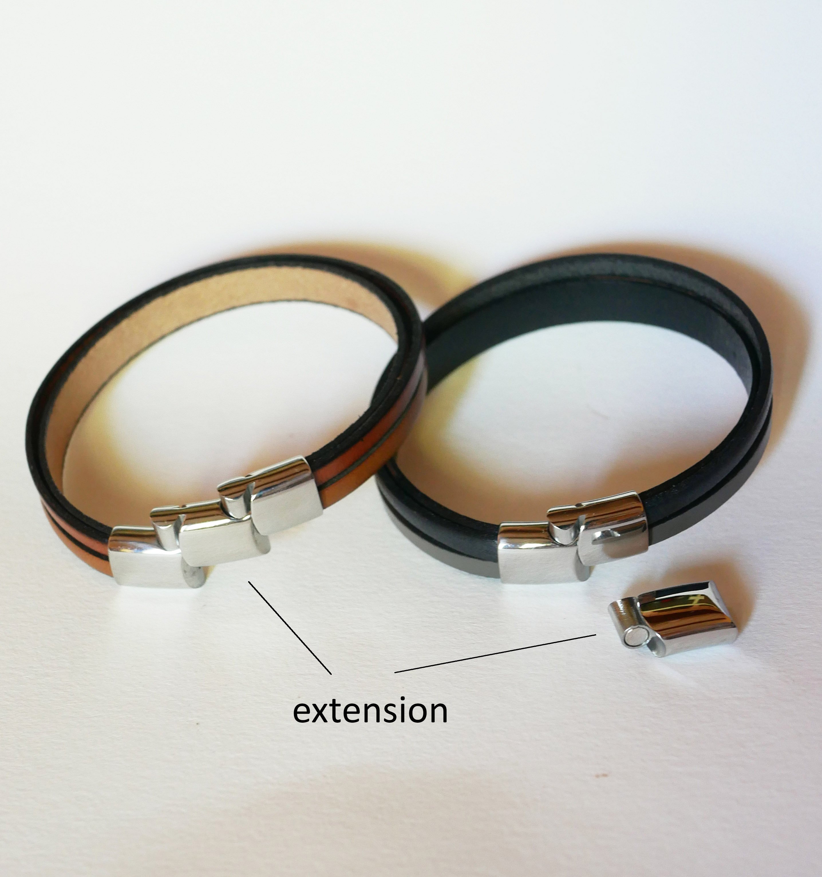 Bracelet manchette femme aux 3 cuirs argenté et gris fermoir à extension