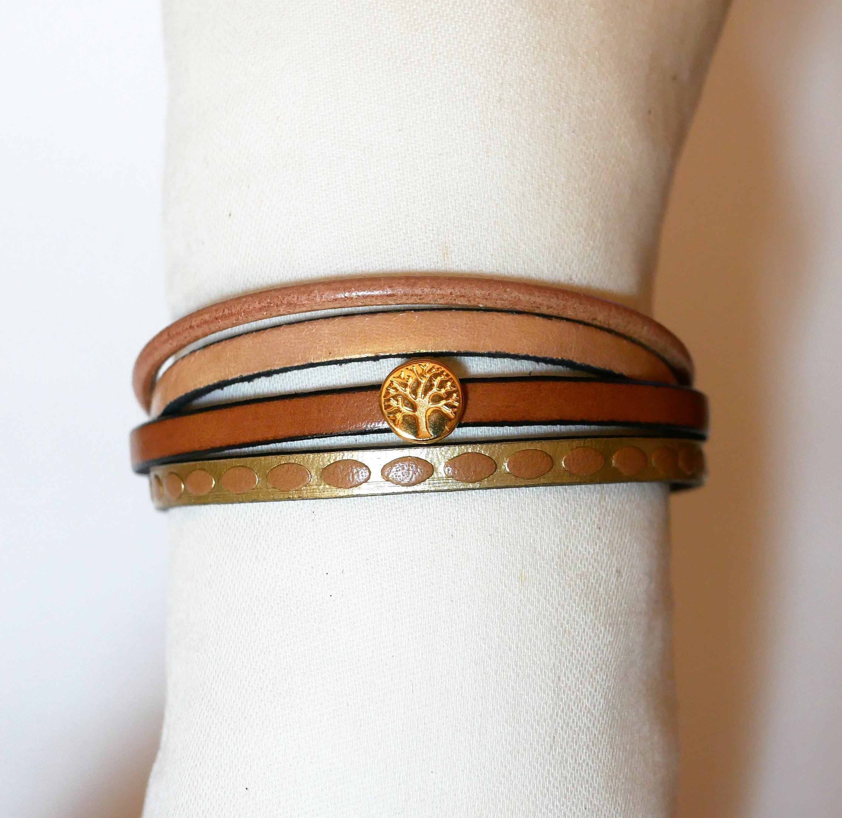 Manschettenarmband für Frauen, vergoldet, Mini-Cabochon Lebensbaum