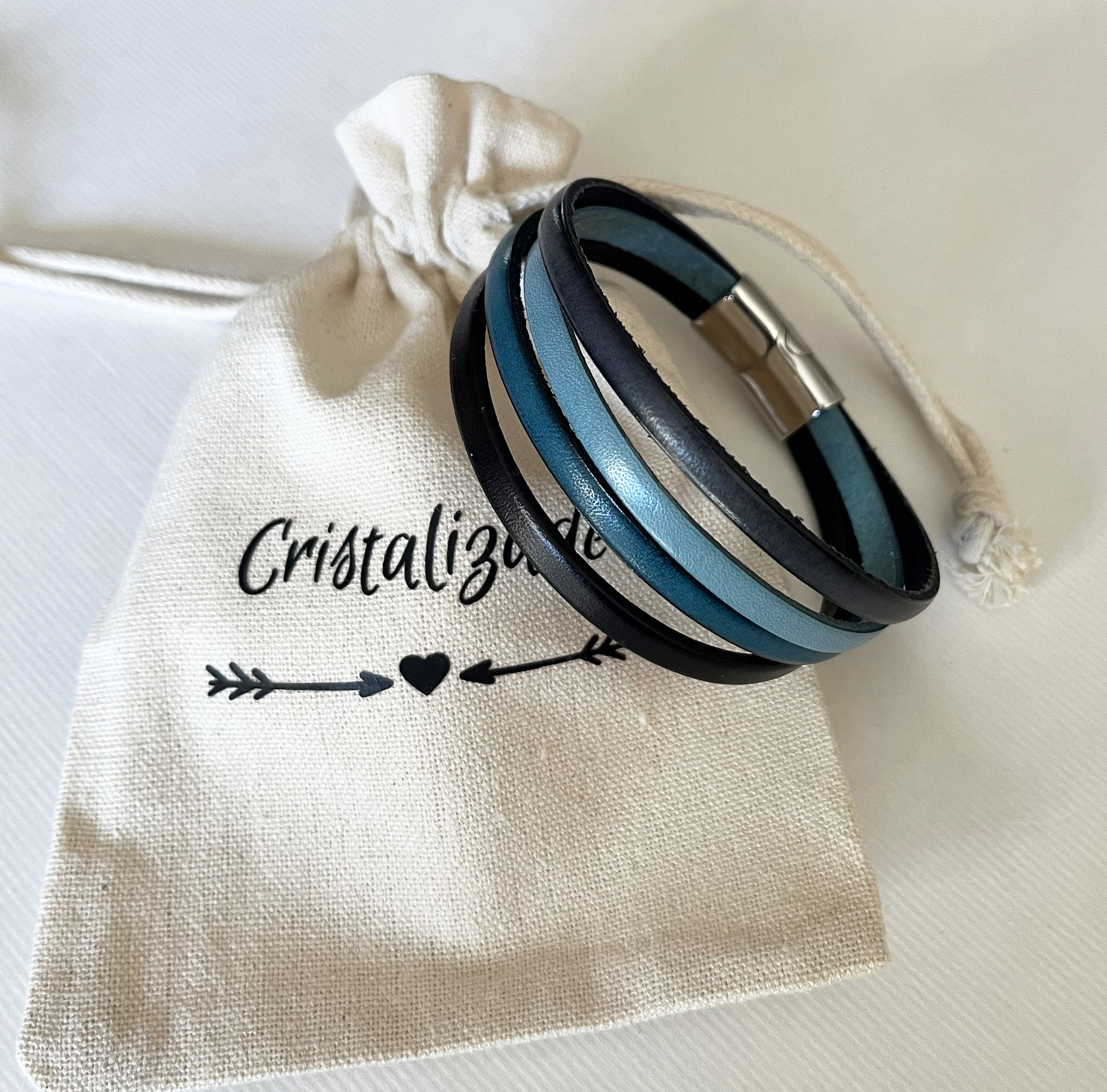 Bracelet manchette homme aux 4 cuirs bleu et gris fermoir avec extension