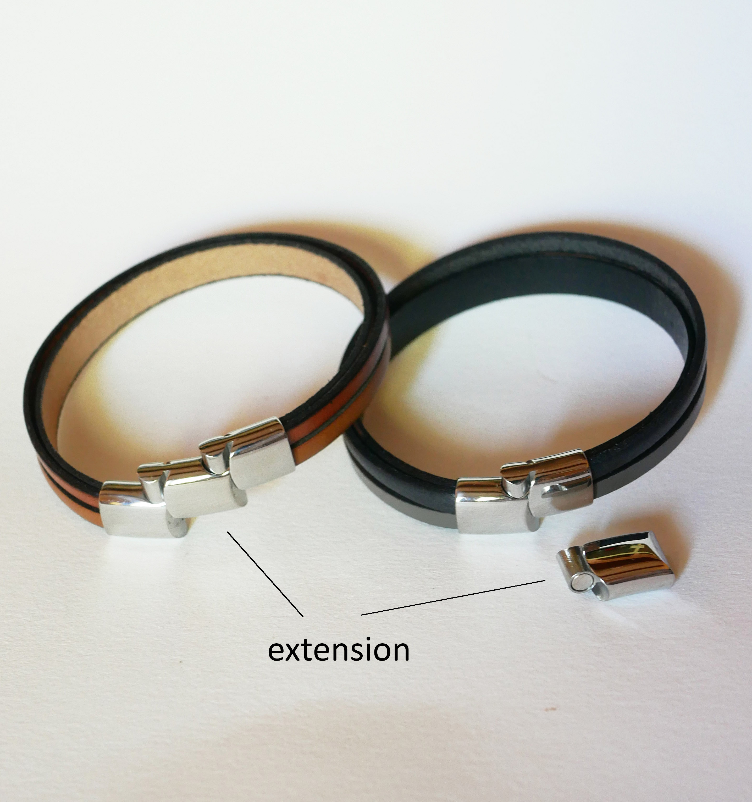 Manschettenarmband aus grünem und grauem Leder für Männer