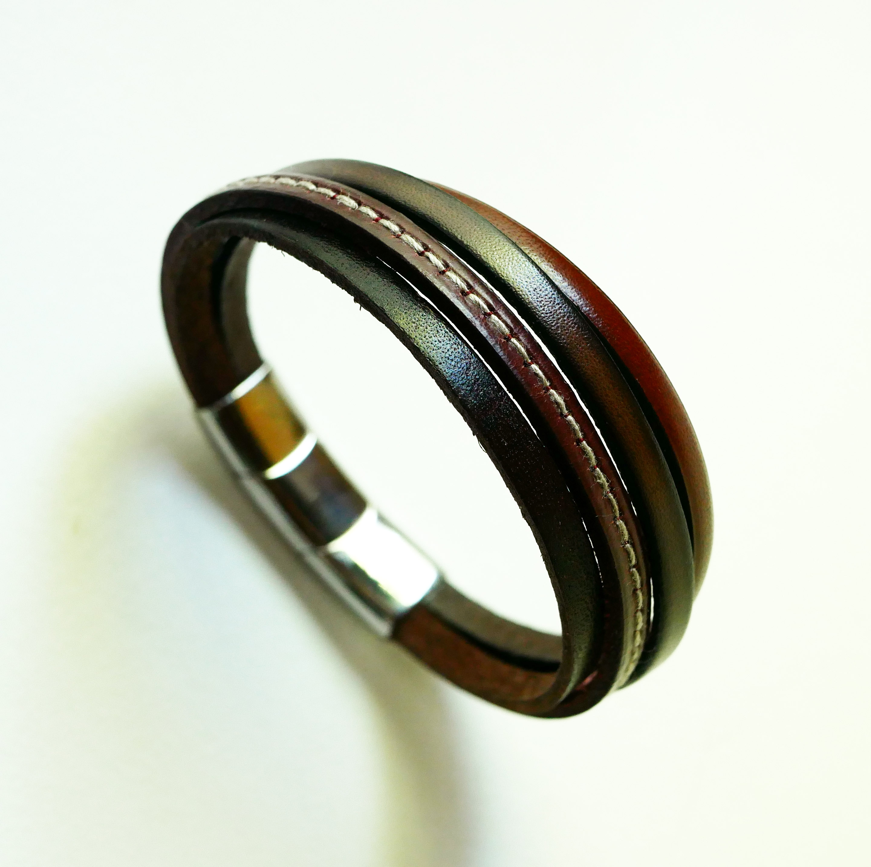 Manschettenarmband aus mehreren Ledern Braun für Männer