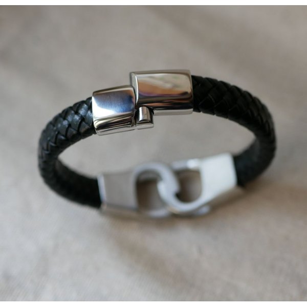 Handschellenarmband aus geflochtenem Leder Farbe und Gr&ouml;&szlig;e nach Wahl