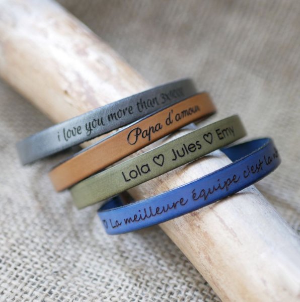 Individuell gestaltbares graviertes Lederarmband f&uuml;r M&auml;nner Verschluss nach Wahl 