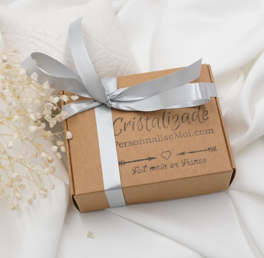 Geschenkset für Männer USB-Stick mit Gravur + personalisierbares Lederarmband + Makramee-Schlüsselanhänger 