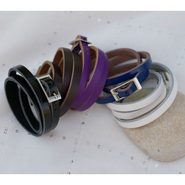 Silberne Uhr Triple-Turn-Lederarmband mit Charme zu personalisieren