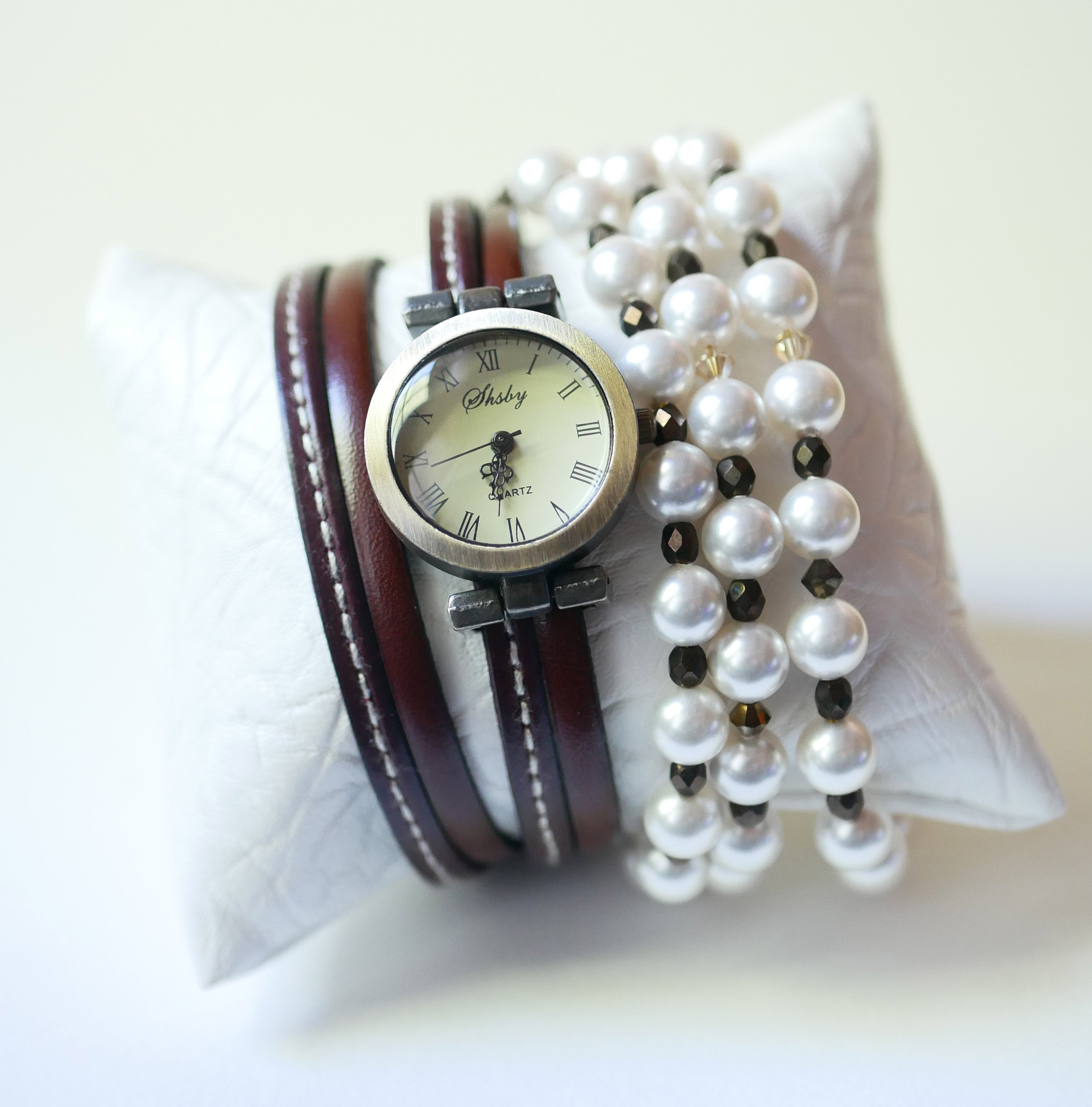 Armbanduhr Double-Turn und Duo aus braunem Leder mit Steppn&auml;hten zum Anpassen