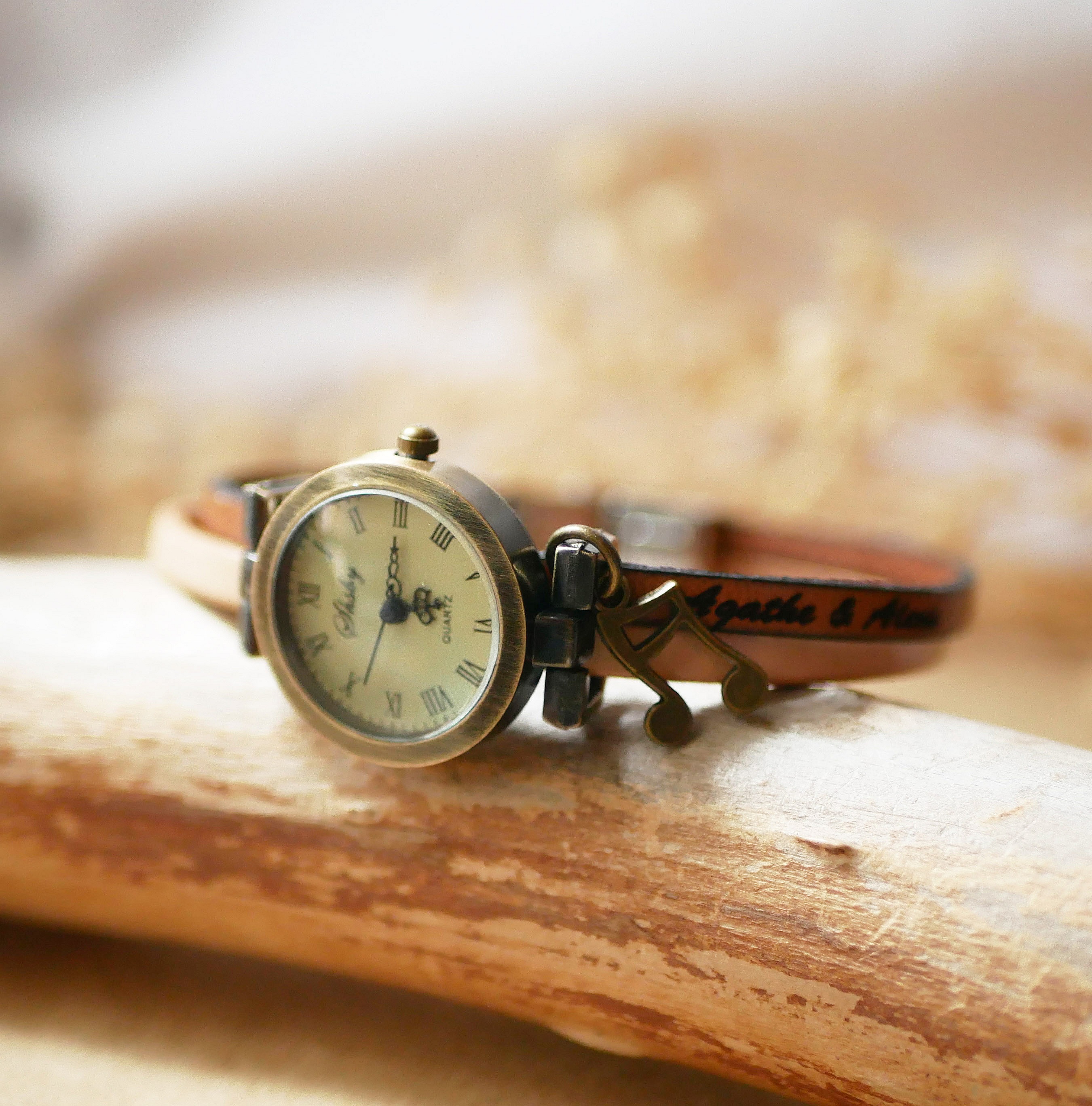 Armbanduhr Duo-Lederarmband Farbe nach Wahl und pers&ouml;nliche Gravur