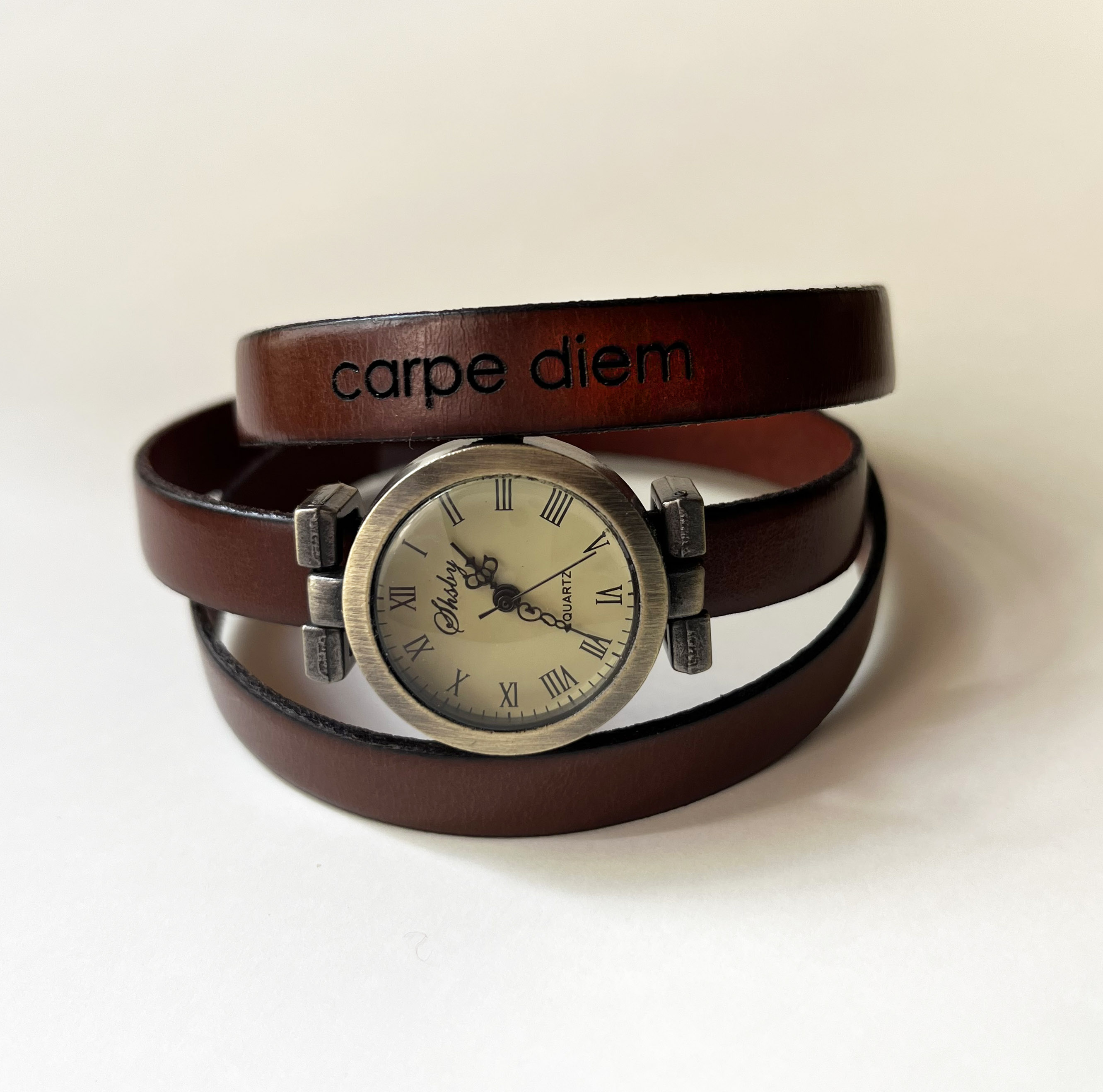 Personalisierbare Triple-Turn-Armbanduhr mit bronzefarbenem Zifferblatt 