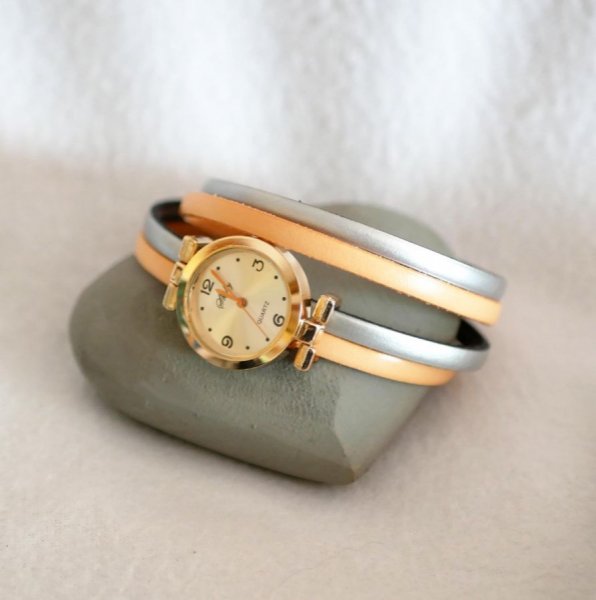 Uhr mit ros&eacute;goldenem Zifferblatt und Double-Turn-Armband zum Selbstgestalten