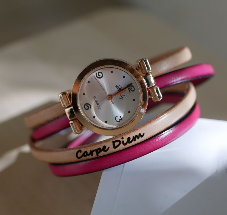 Uhr mit roségoldenem Zifferblatt und Double-Turn-Armband zum Selbstgestalten