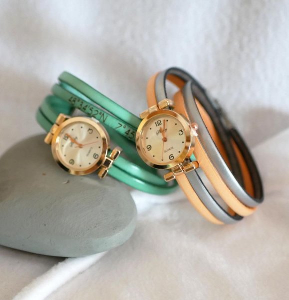 Uhr mit ros&eacute;goldenem Zifferblatt und Double-Turn-Armband zum Selbstgestalten