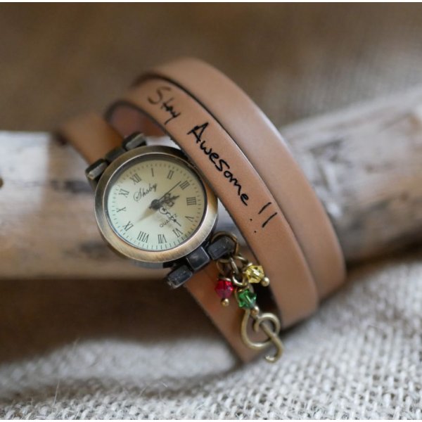 Uhr im Stil Rasta Reggaeb Lederarmband 2 oder 3 Umdrehungen verstellbare Schlie&szlig;e