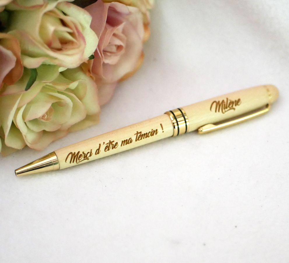 Damen-Geschenktasche mit graviertem Holzkugelschreiber + personalisierbares Lederarmband + Schl&uuml;sselanh&auml;nger 