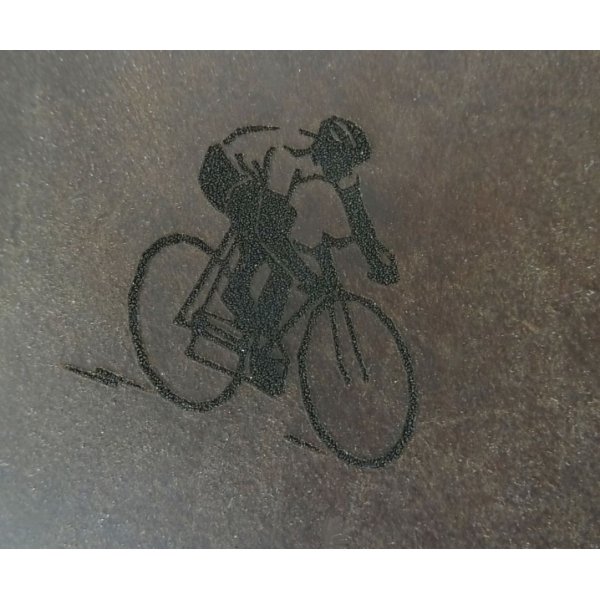 Ledermappe Caf&eacute; mit eingraviertem Knopf