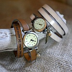 Lederarmbanduhr mit 2 oder 3 Runden mit Perle und Anh&auml;nger
