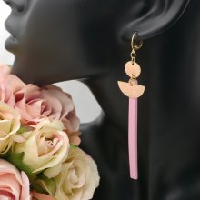 Solo Ohrring hängend vergoldet an der langen Seite Rosa Leder oder Farbe nach Wahl
