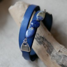 Damenarmband aus Leder und Perlen blau Lapis Lazuli triple tours in Customize 