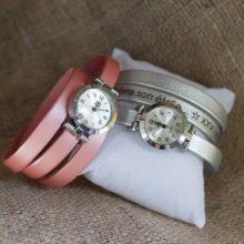 Personalisierbare Multiturn-Armbanduhr mit silbernem Zifferblatt 